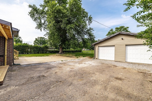 3046 Patton Branch Rd, Goodlettsville, TN 37072 - view of detached garage