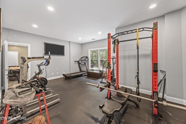 108 Center Park Ln, Oak Ridge, TN 37830 - workout room featuring recessed lighting