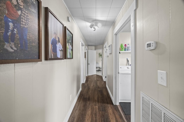 3205 Sylvia Rd, Dickson, TN 37055 - hall with wood finished floors and baseboards