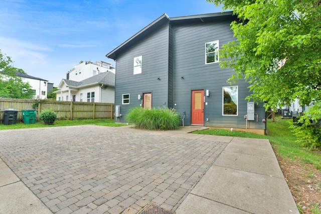 203 N 9th St Unit A/B, Nashville, TN 37206 - rear view of property
