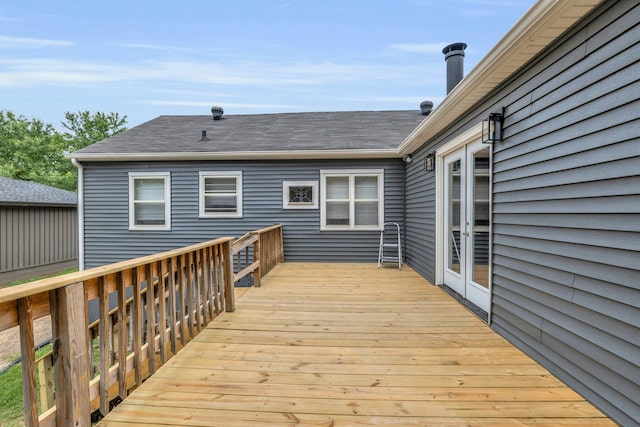 702 Marlboro Ave, Chattanooga, TN 37412 - wooden terrace with french doors
