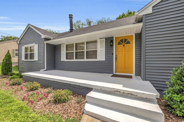 702 Marlboro Ave, Chattanooga, TN 37412 - view of front of house with a shingled roof