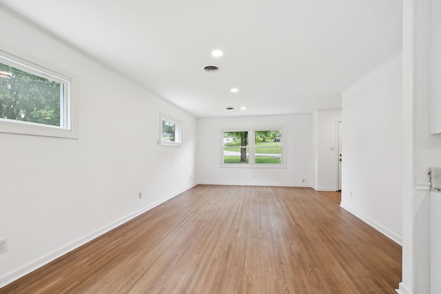 415 Porter Cir, Columbia, TN 38401 - unfurnished room featuring light wood-style floors and recessed lighting