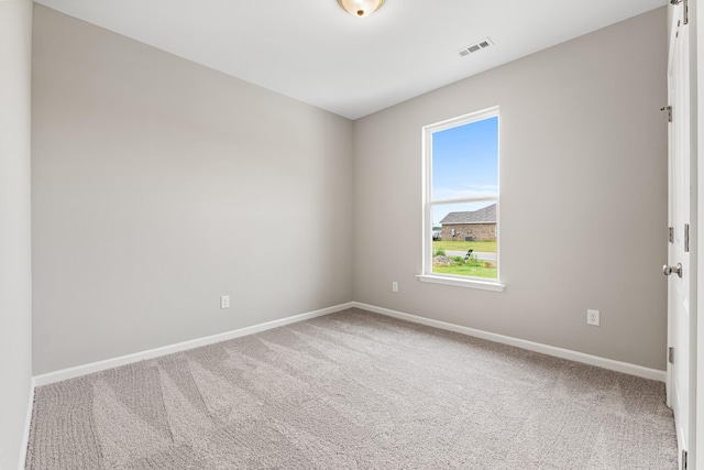 15 Aurora Cir, Fayetteville, TN 37334 - carpeted empty room featuring baseboards
