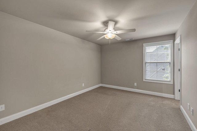 122 Ridgebend Dr, Murfreesboro, TN 37128 - empty room featuring ceiling fan and light carpet