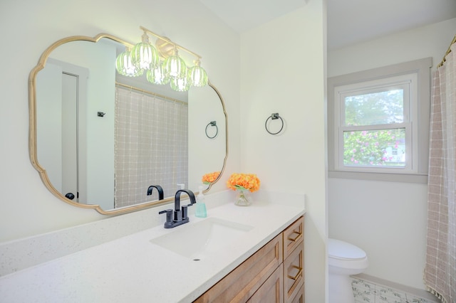 445 High Point Rd, Clarksville, TN 37042 - bathroom featuring vanity and a shower with curtain