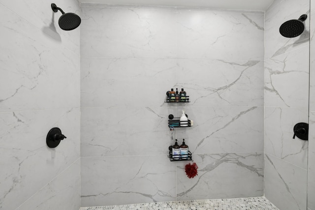 2117 Strombury Dr, Hermitage, TN 37076 - bathroom featuring a tile shower