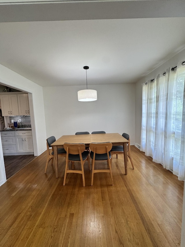 625 College Ave E, Carthage, TN 37030 - dining room featuring wood finished floors