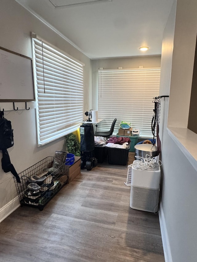 625 College Ave E, Carthage, TN 37030 - interior space featuring wood finished floors