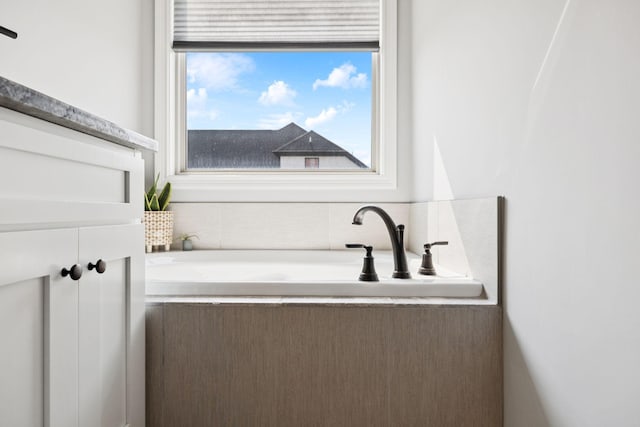 1037 Jackston Mack Way, Gallatin, TN 37066 - bathroom featuring a bath