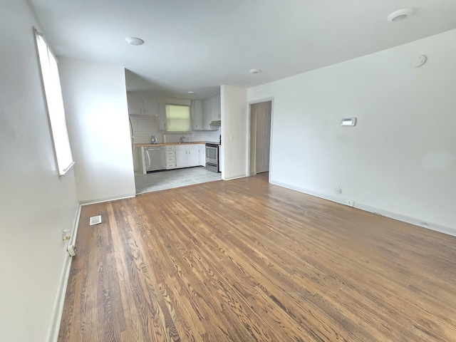 3217 Crowe Dr, Nashville, TN 37218 - photo 2