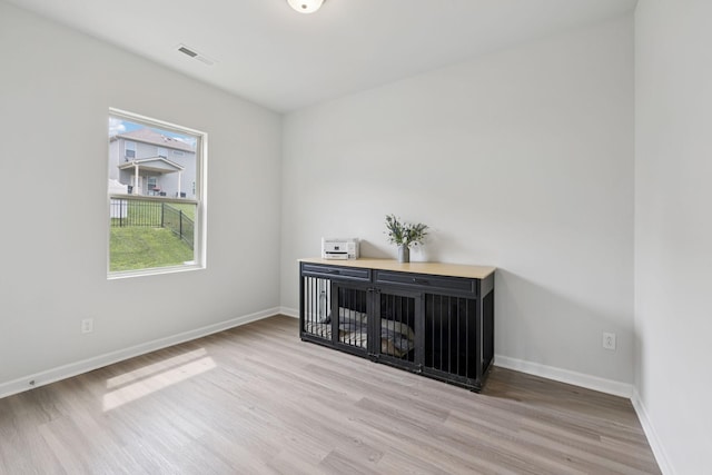 3276 Holiday Ln, Columbia, TN 38401 - unfurnished room with light wood-type flooring and baseboards
