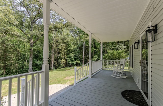 730 Carlew Rd, Waynesboro, TN 38485 - porch with a yard