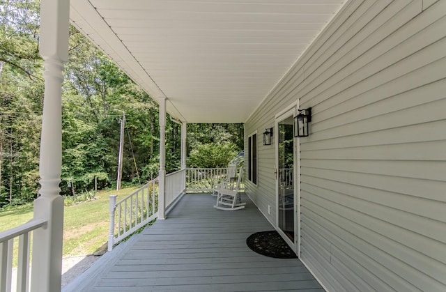 730 Carlew Rd, Waynesboro, TN 38485 - porch featuring a yard