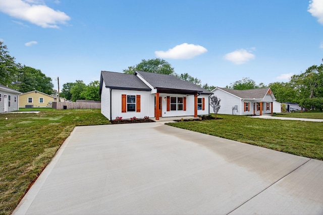 637 Wilson St, Greenbrier, TN 37073 - photo 2