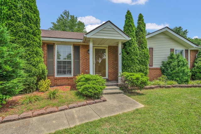 575 Cynthia Dr, Clarksville, TN 37042 - single story home with brick siding and a front lawn