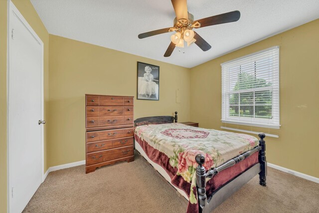 575 Cynthia Dr, Clarksville, TN 37042 - bedroom featuring light carpet and a ceiling fan