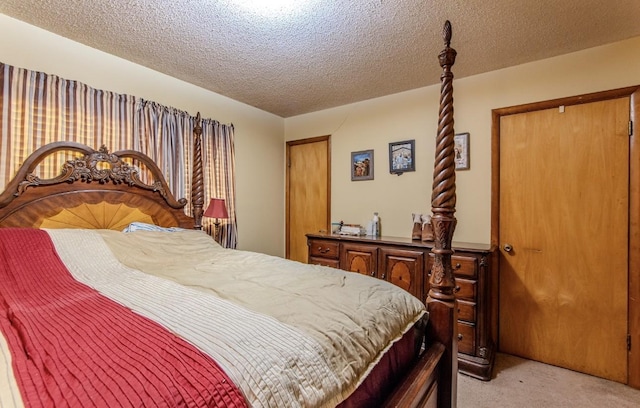 5011 Sunny Acres Dr, Waynesboro, TN 38485 - bedroom with light carpet and a textured ceiling