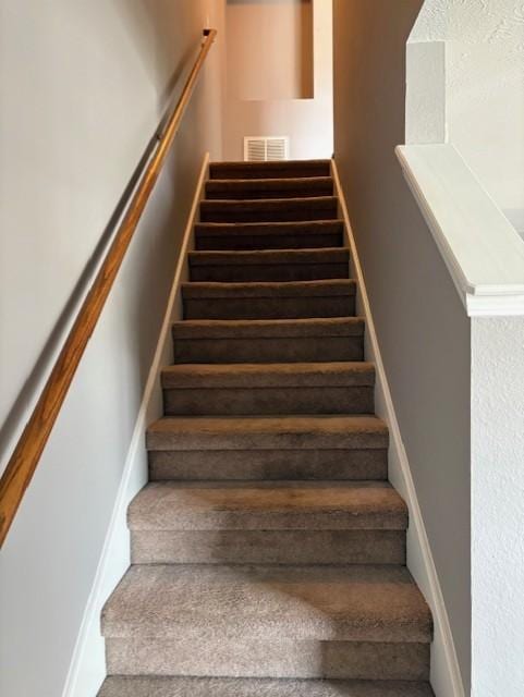 348 Arapaho Dr, Murfreesboro, TN 37128 - view of staircase