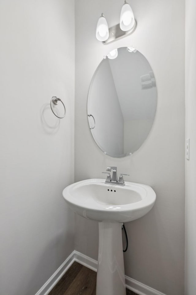 344 Kristen Ct, Columbia, TN 38401 - bathroom with baseboards and wood finished floors