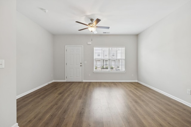 344 Kristen Ct, Columbia, TN 38401 - spare room with a ceiling fan, dark wood-type flooring, and a smoke detector