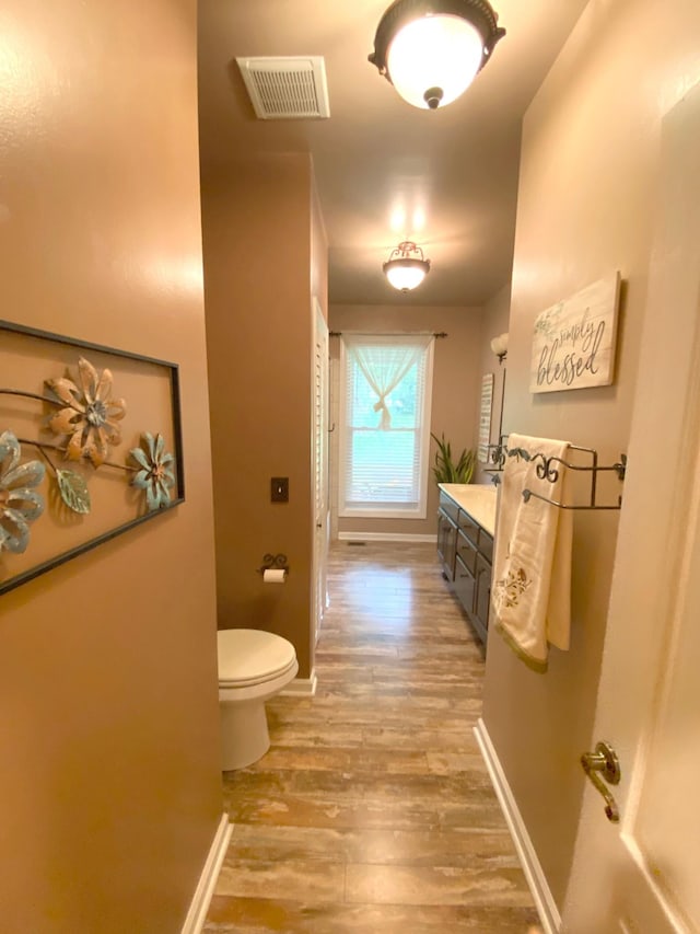 2214 Henpeck Ln, Franklin, TN 37064 - bathroom featuring wood finished floors and vanity