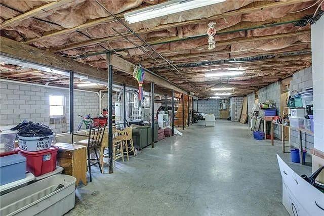 2214 Henpeck Ln, Franklin, TN 37064 - below grade area with concrete block wall