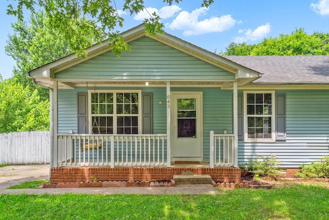 643 Artic Ave, Oak Grove, KY 42262 - view of front of property with a porch and a shingled roof