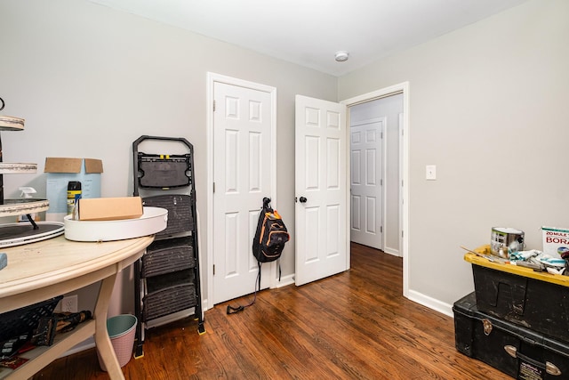 100 Beech St, Columbia, TN 38401 - home office featuring wood finished floors and baseboards