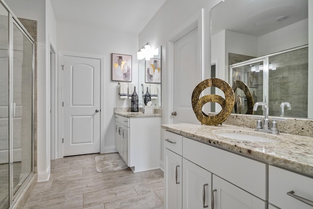 805 Dunbar Ct, Goodlettsville, TN 37072 - full bathroom with a shower stall and two vanities