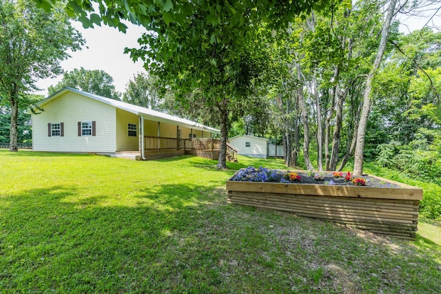 1689 Sumac Rd, Pulaski, TN 38478 - view of green lawn featuring a porch