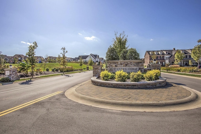 4013 Singing Creek Dr, Franklin, TN 37064 - community / neighborhood sign featuring a residential view