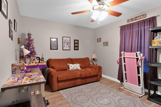 259 Mayflower Ln N, Madison, TN 37115 - living area with wood finished floors and a ceiling fan