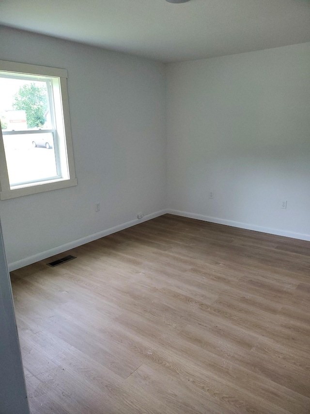1171 5th St, Jellico, TN 37762 - spare room with light wood-style floors