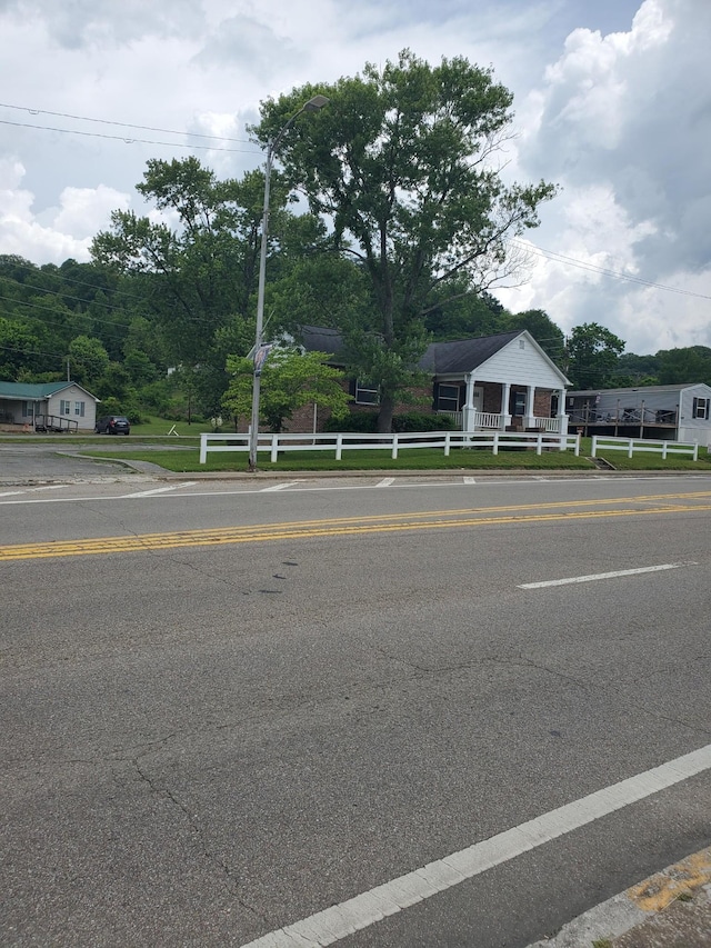 1171 5th St, Jellico, TN 37762 - view of front of property with covered porch