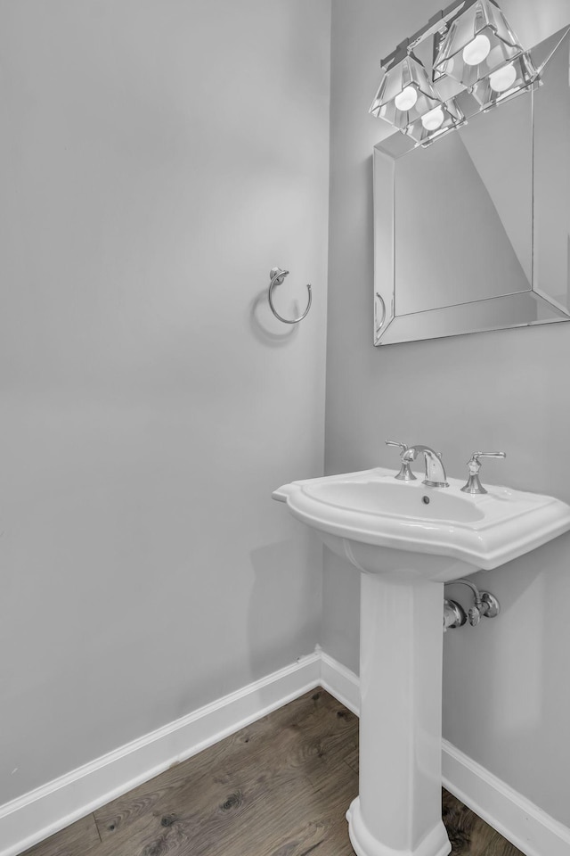 2342 N Tennessee Blvd Unit 603, Murfreesboro, TN 37130 - bathroom featuring wood finished floors
