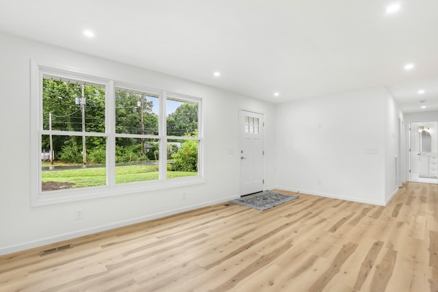 107 Hillsdale Dr, Hendersonville, TN 37075 - entryway featuring light wood finished floors and recessed lighting