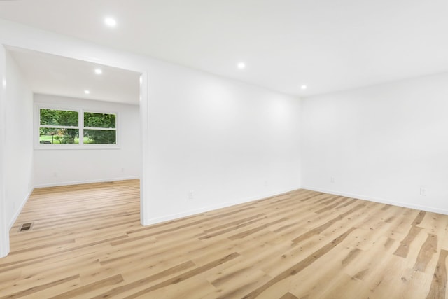 107 Hillsdale Dr, Hendersonville, TN 37075 - empty room with recessed lighting and light wood-type flooring