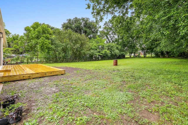 107 Hillsdale Dr, Hendersonville, TN 37075 - fenced yard featuring a deck