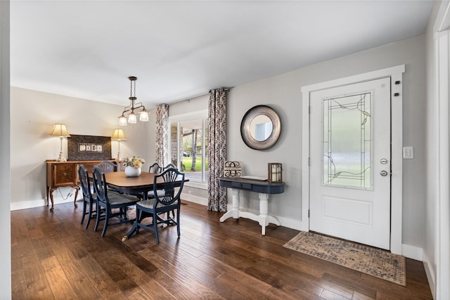 2913 New Hope Rd, Hendersonville, TN 37075 - dining space with dark wood-type flooring and a chandelier