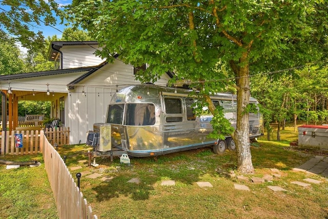 145 W Hollis Chapel Rd, Portland, TN 37148 - view of yard with a sunroom