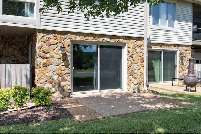 133 Tanasi Shr, Gallatin, TN 37066 - property entrance with stone siding and a patio