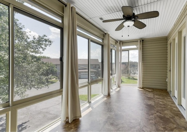 133 Tanasi Shr, Gallatin, TN 37066 - unfurnished sunroom with ceiling fan