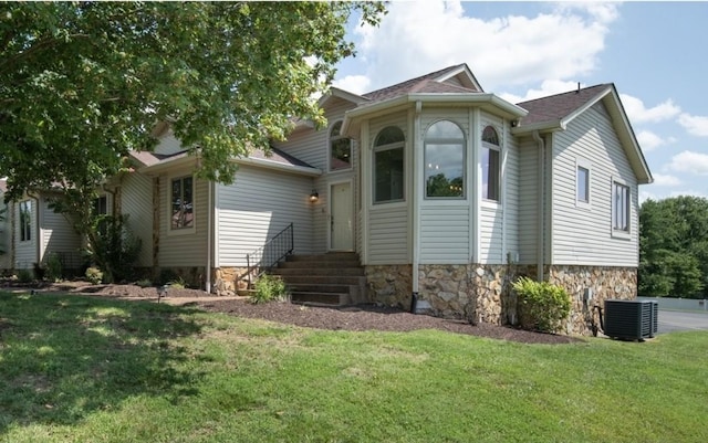 133 Tanasi Shr, Gallatin, TN 37066 - view of front of property with a front yard and entry steps