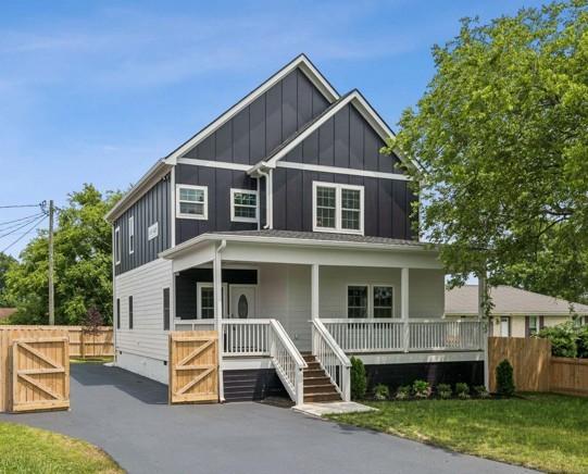 148 Quita Cir, Lebanon, TN 37087 - view of front of property featuring board and batten siding, a porch, and crawl space