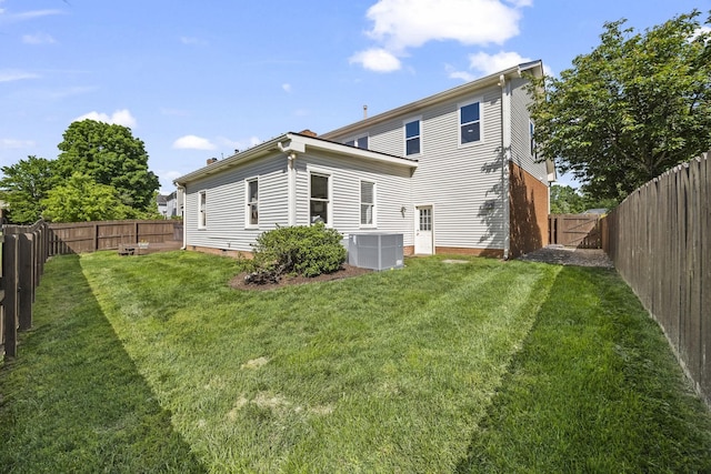 1183 Buckingham Cir, Franklin, TN 37064 - back of property with a fenced backyard