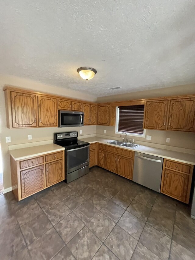 1053 Red Apple Ct, Clarksville, TN 37040 - photo 7