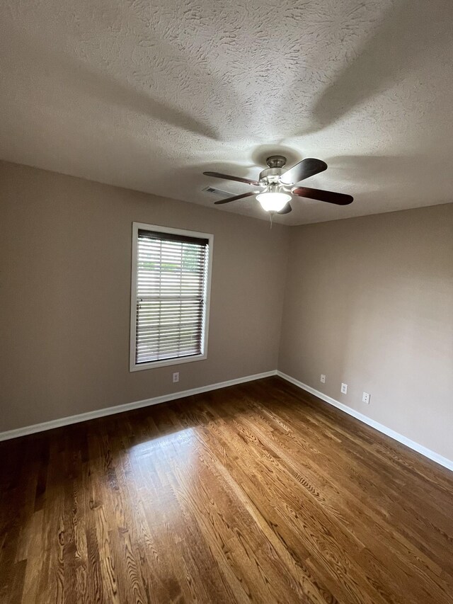 1053 Red Apple Ct, Clarksville, TN 37040 - photo 12