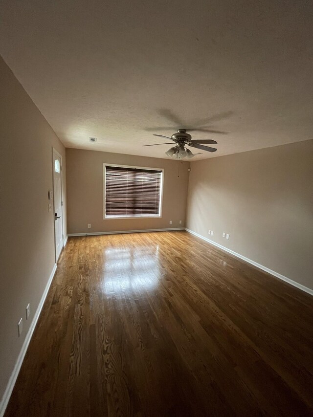 1053 Red Apple Ct, Clarksville, TN 37040 - photo 4