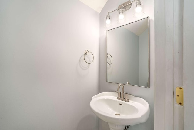 77 Kendall Park Dr, Nashville, TN 37217 - bathroom with a sink and lofted ceiling